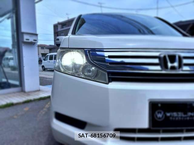Honda e 2009-11 8373228-10