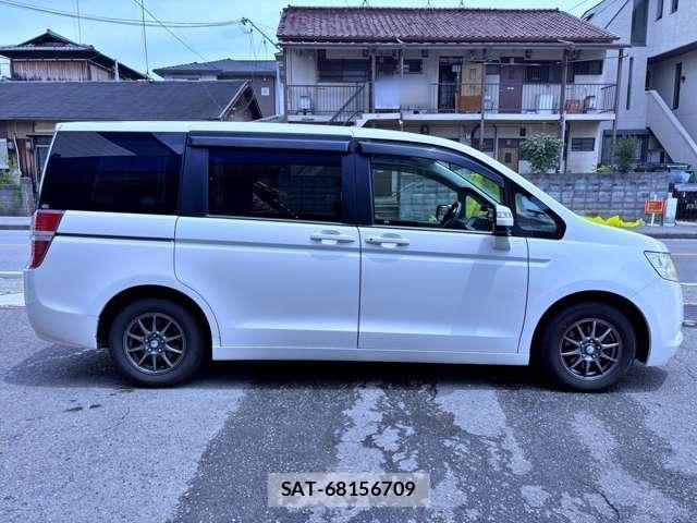 Honda e 2009-11 8373228-14