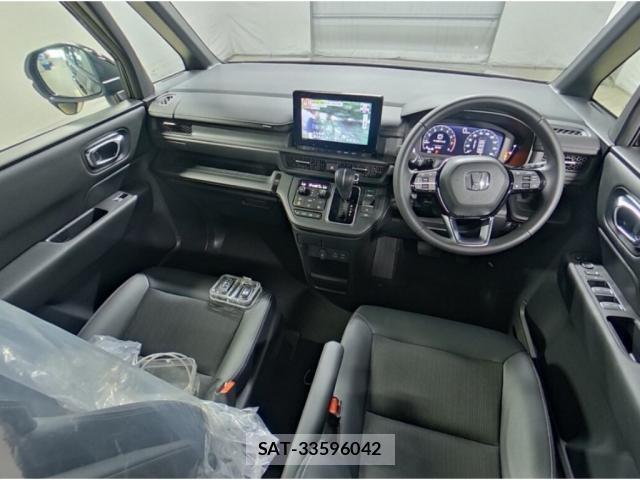 Honda e 2025-04 8373623-2