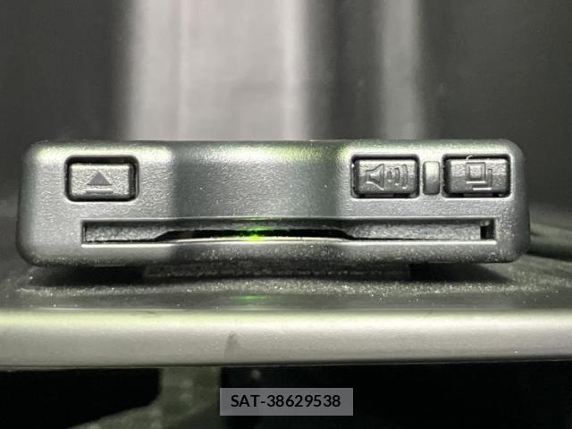 Suzuki SWIFT 2021-11 8373411-16