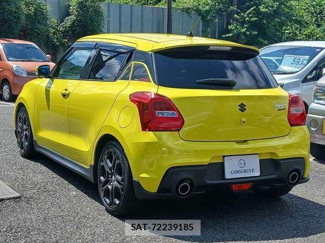 Suzuki SWIFT 2025-06 8372495-4