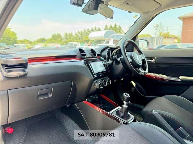 Suzuki SWIFT 2018-03 8373261-10