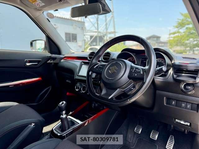 Suzuki SWIFT 2018-03 8373261-9