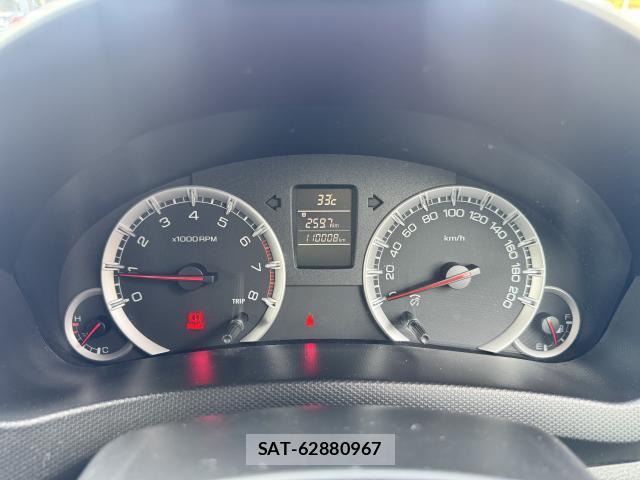 Suzuki SWIFT 2012-12 8373689-11