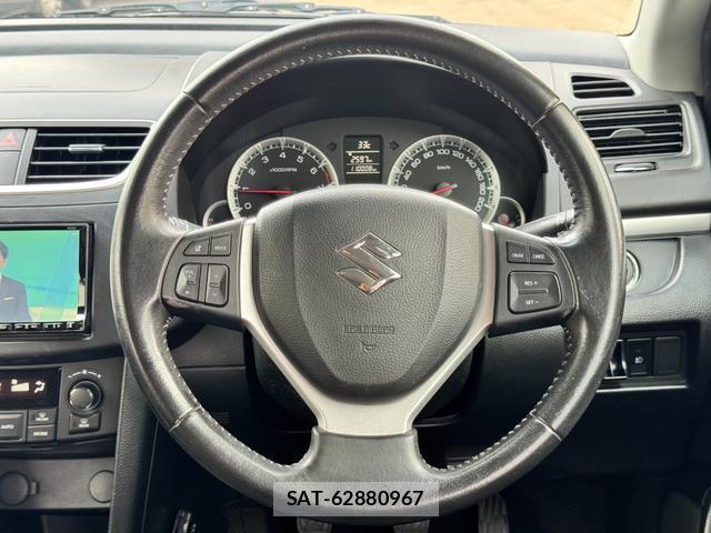 Suzuki SWIFT 2012-12 8373689-14