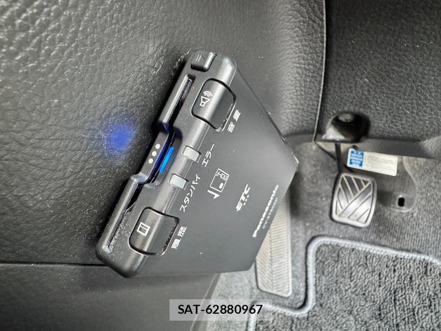 Suzuki SWIFT 2012-12 8373689-15