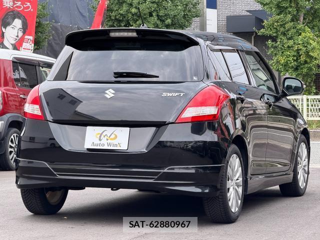 Suzuki SWIFT 2012-12 8373689-2