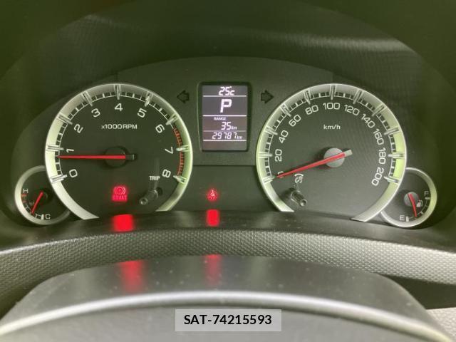 Suzuki SWIFT 2014-03 8374080-12