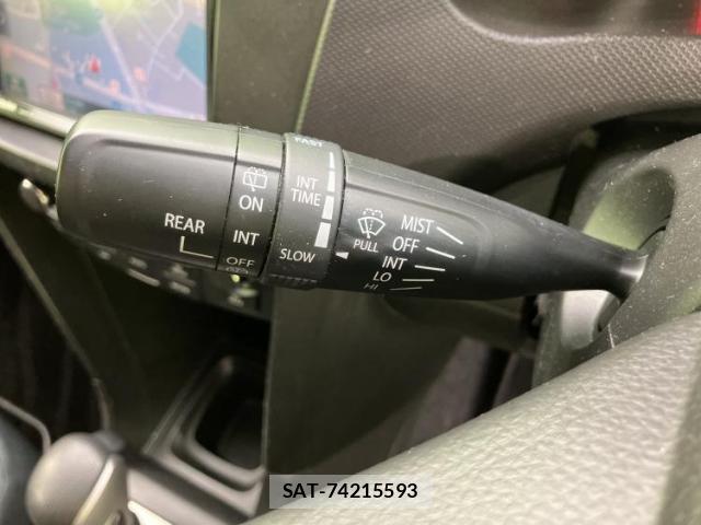 Suzuki SWIFT 2014-03 8374080-15