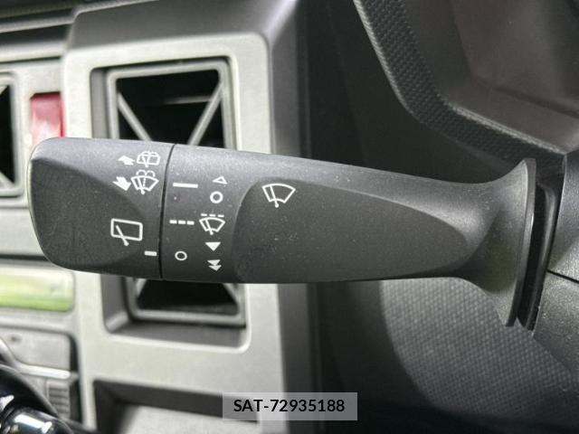 Daihatsu TAFT 2023-11 8373412-15