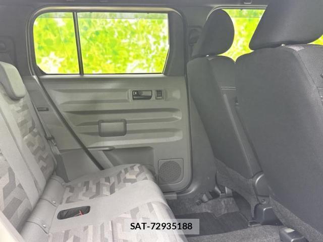 Daihatsu TAFT 2023-11 8373412-4