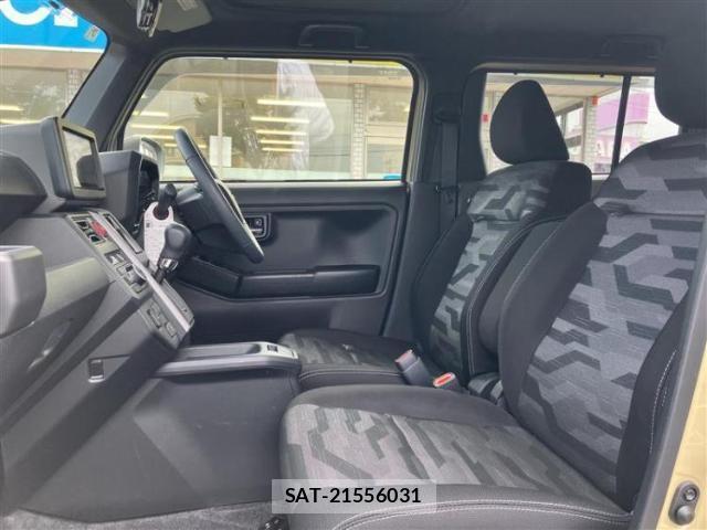 Daihatsu TAFT 2024-07 8374172-4