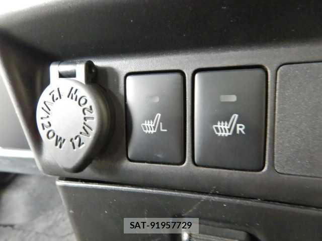 Toyota TANK 2017-04 8373215-5