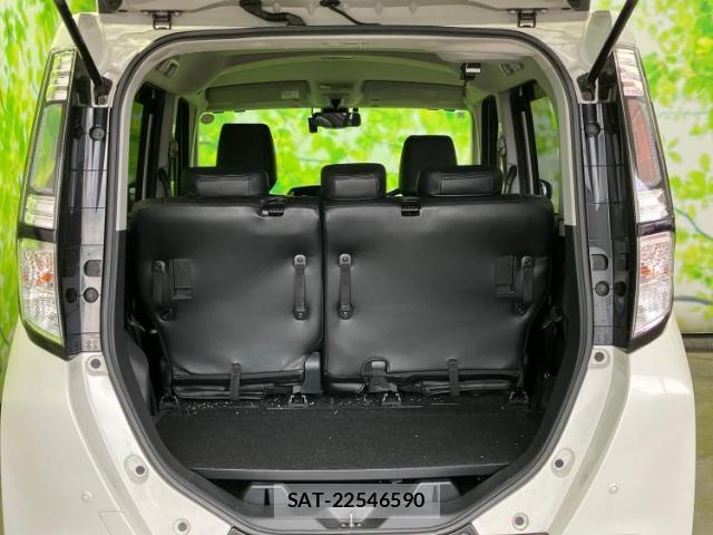 Toyota TANK 2018-04 8374110-7