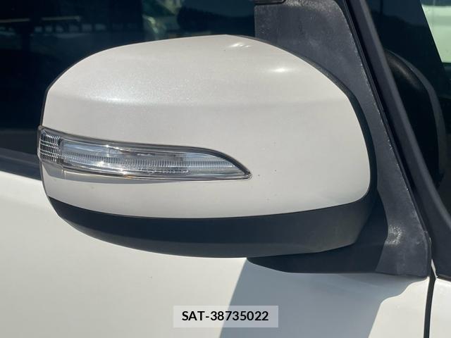 Daihatsu TANTO 2015-10 8372640-14