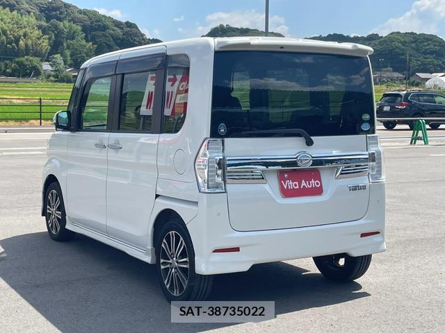 Daihatsu TANTO 2015-10 8372640-18