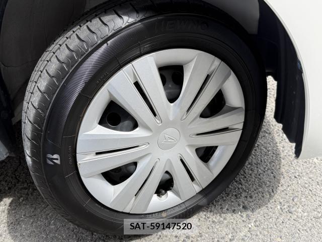 Daihatsu TANTO 2021-04 8372732-5