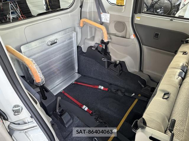 Daihatsu TANTO 2014-06 8372735-19