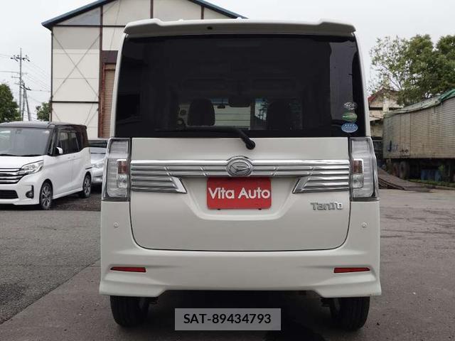 Daihatsu TANTO 2017-08 8372785-10