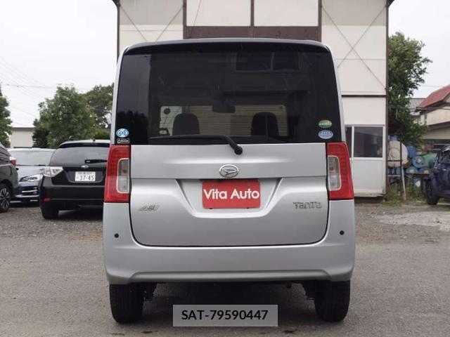 Daihatsu TANTO 2014-11 8372792-10