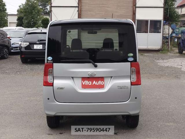 Daihatsu TANTO 2014-11 8372792-3