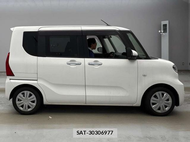 Daihatsu TANTO 2021-07 8372823-4