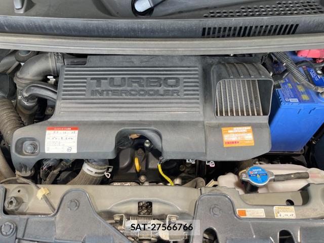 Daihatsu TANTO 2015-11 8372983-17