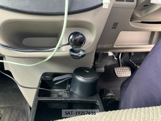 Daihatsu TANTO 2014-06 8373001-16