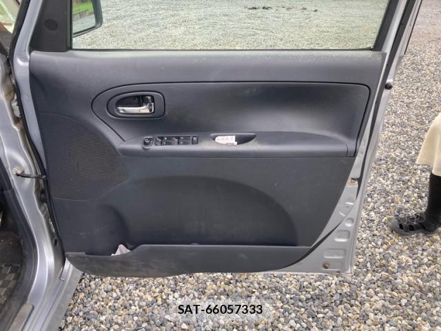 Daihatsu TANTO 2011-08 8373011-6