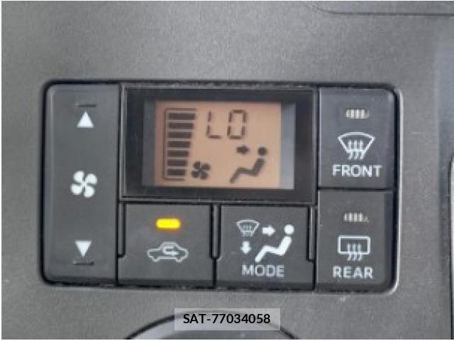Daihatsu TANTO 2014-01 8373117-16
