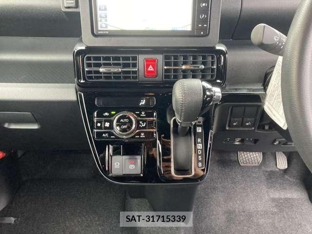 Daihatsu TANTO 2023-12 8373220-18