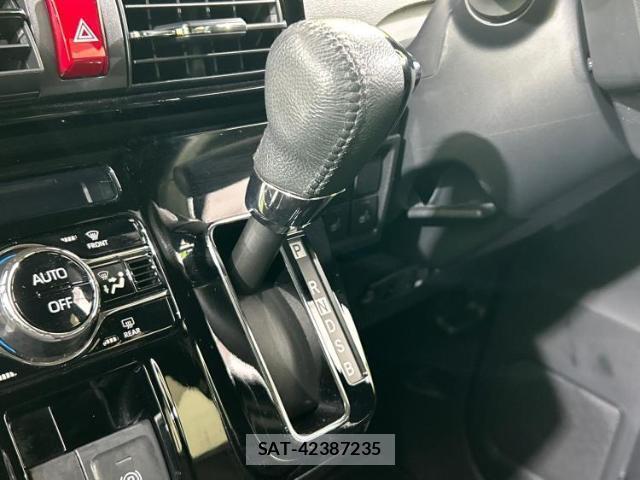 Daihatsu TANTO 2023-06 8373345-16