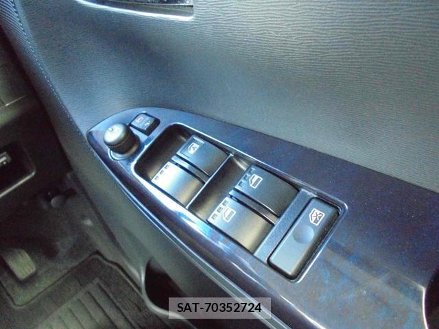 Daihatsu TANTO 2018-02 8373588-9