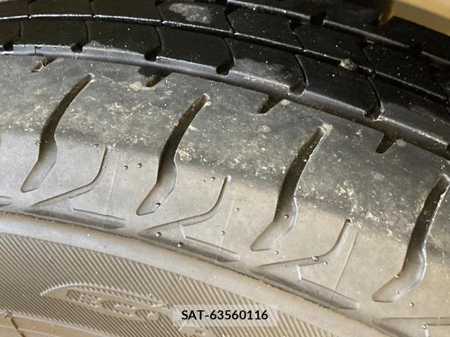 Daihatsu TANTO 2019-07 8374012-13