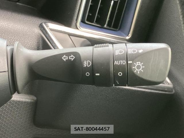 Daihatsu TANTO 2022-01 8374120-17