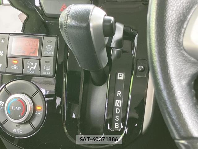 Daihatsu TANTO 2014-02 8374173-13