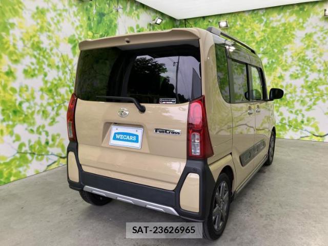 Daihatsu TANTO 2023-01 8374278-2