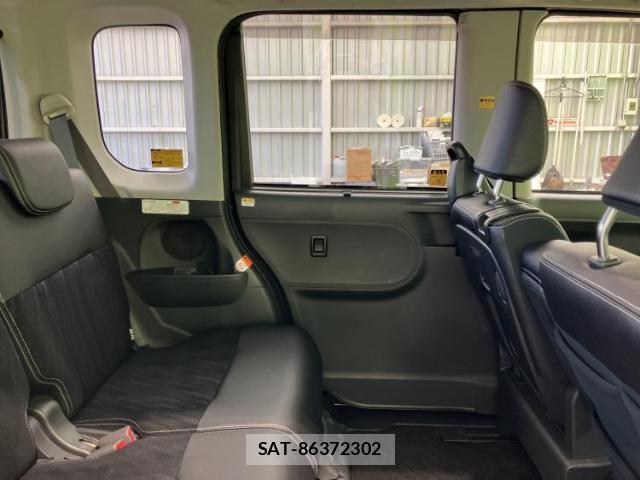 Daihatsu TANTO 2015-07 8374290-4