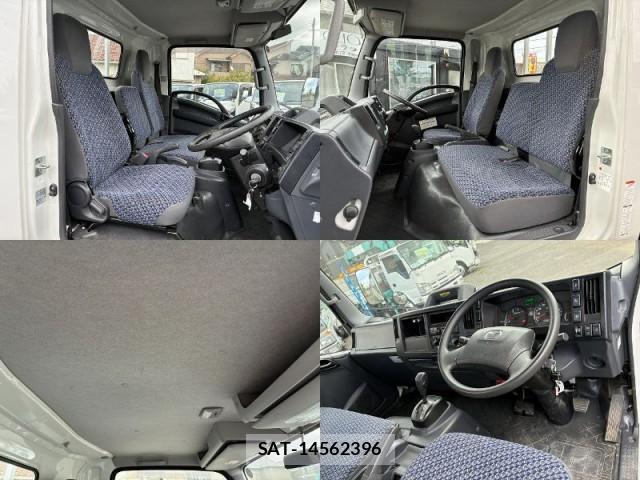 Mazda TITAN 2023-06 8373901-15