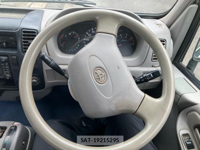 Toyota TOYOACE 2002-07 8372993-6
