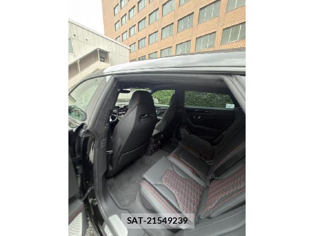 Lamborghini URUS 2023-01 8373768-7