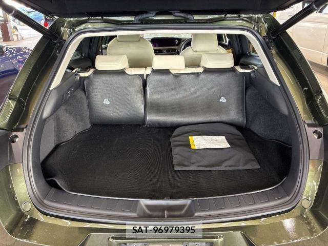 Lexus UX 2019-09 8373087-6