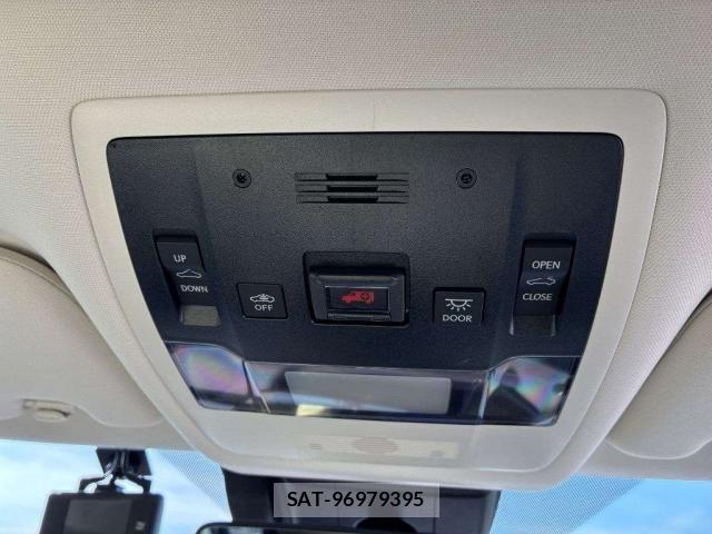 Lexus UX 2019-09 8373087-8