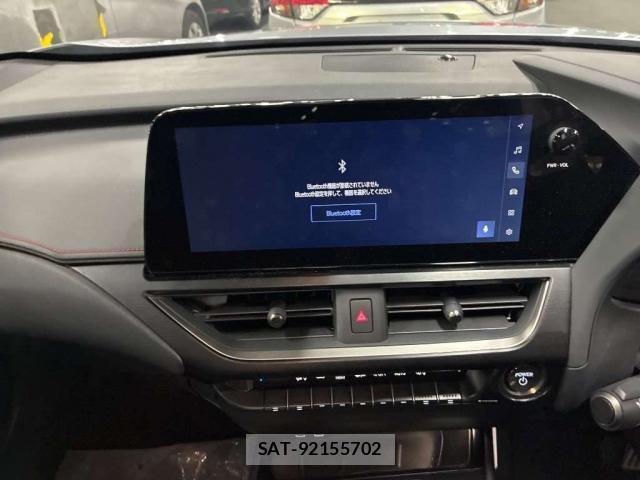 Lexus UX 2023-07 8373091-14
