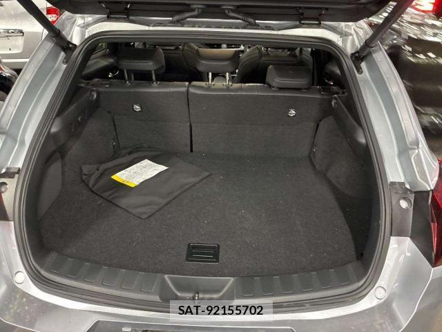 Lexus UX 2023-07 8373091-4