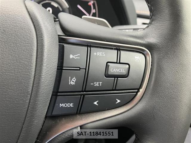 Lexus UX 2023-06 8373469-13