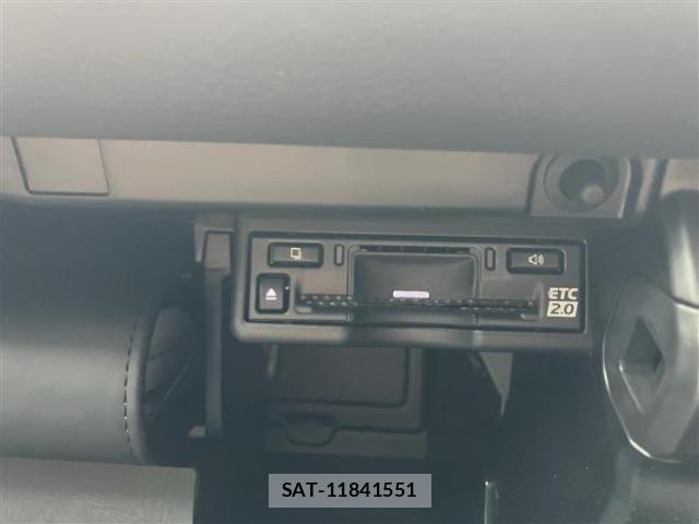 Lexus UX 2023-06 8373469-17