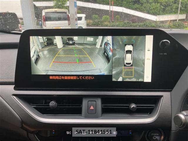 Lexus UX 2023-06 8373469-9