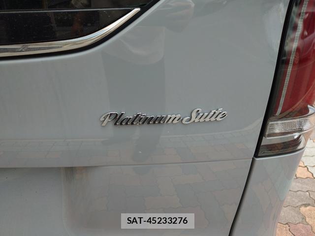 Mercedes Benz V-CLASS 2025-12 8372449-4