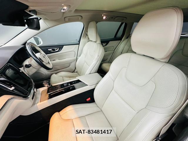 Volvo V60 2018-12 8373892-1